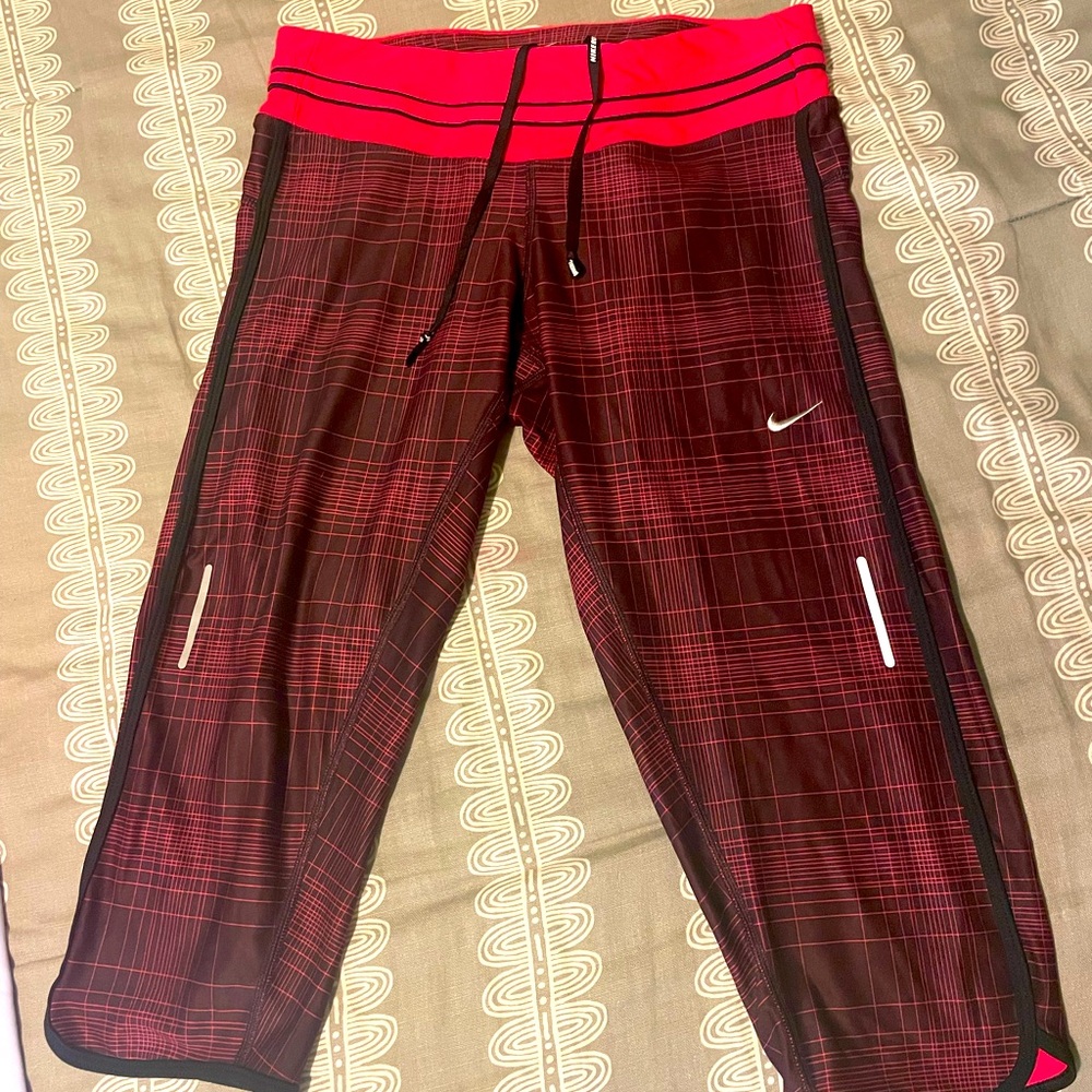 Nike Dri Fit size medium capri running tights pink and black